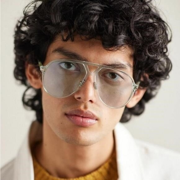 New & Authentic TOM FORD FT1061 Bertrand Oversized Aviator – Shiny Light Blue - Picture 10 of 12